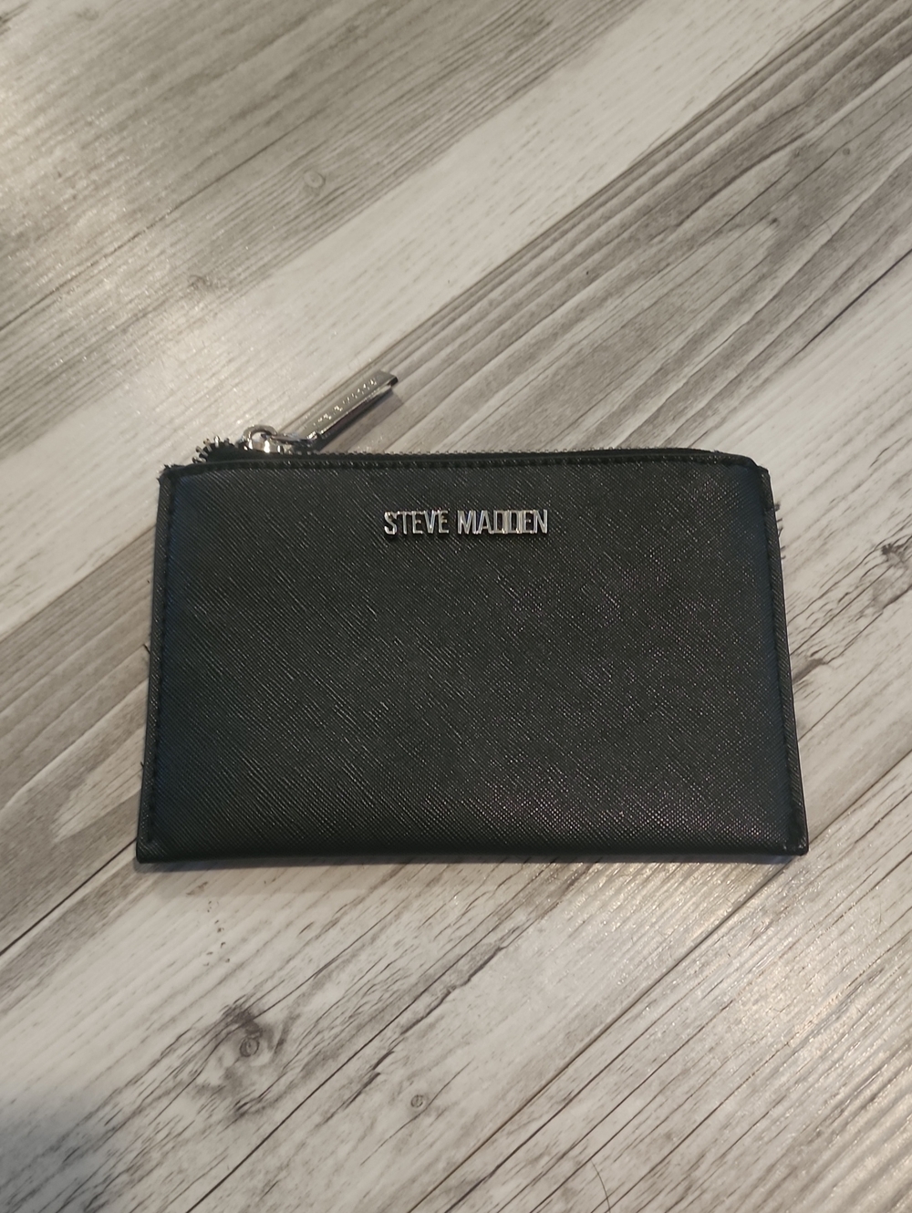 Steve Madden Black Saffiano Zip Card Case